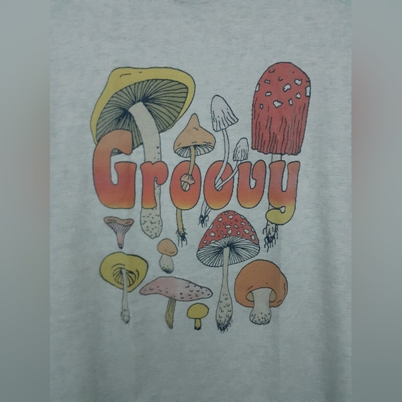 Groovy Mushrooms Graphic T-Shirt - Picture 3 of 5